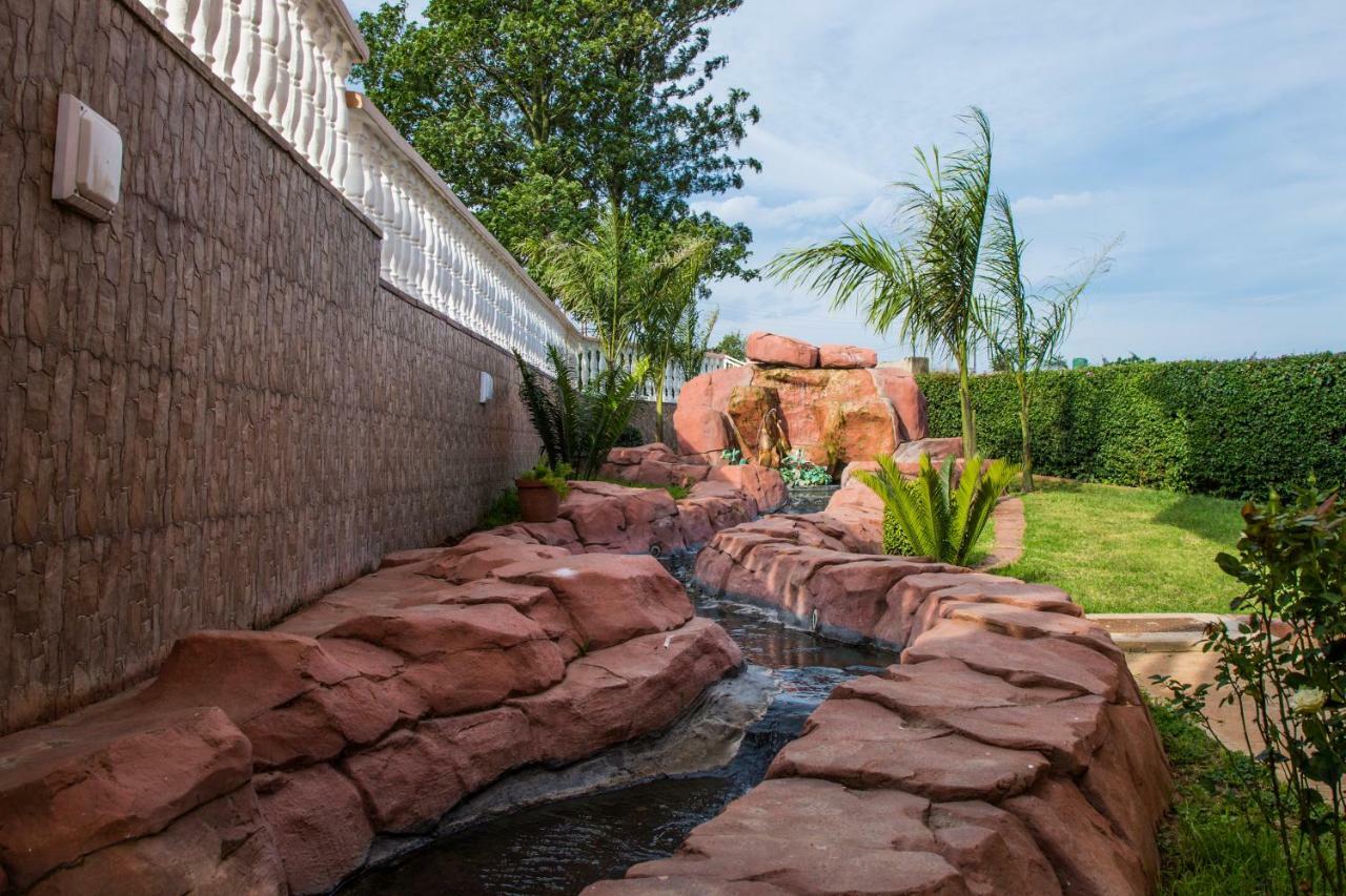 Ekupholeni Garden Villas Manzini Extérieur photo